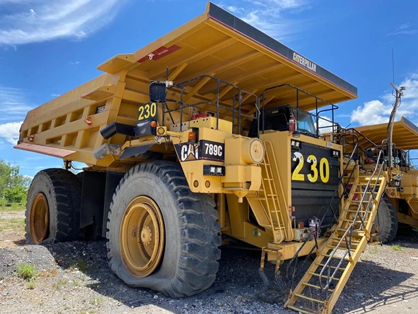 Caterpillar 789